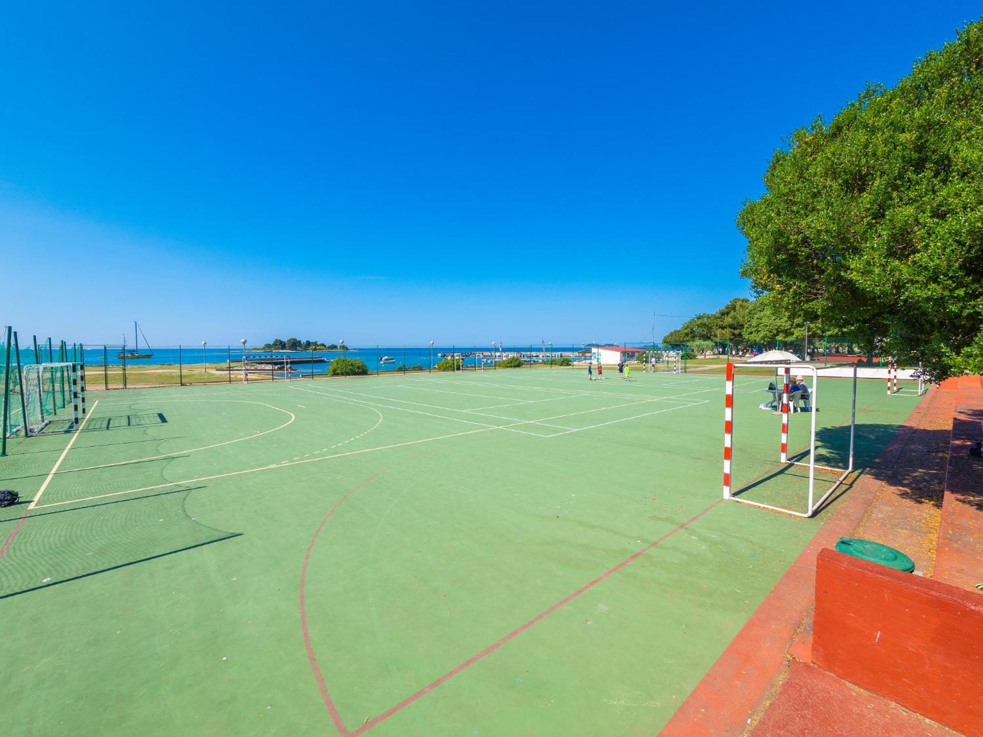 Eurocamp Tents At Campsite Polari Rovinj Kültér fotó